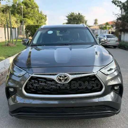 Toyota Highlander 2022 Gray