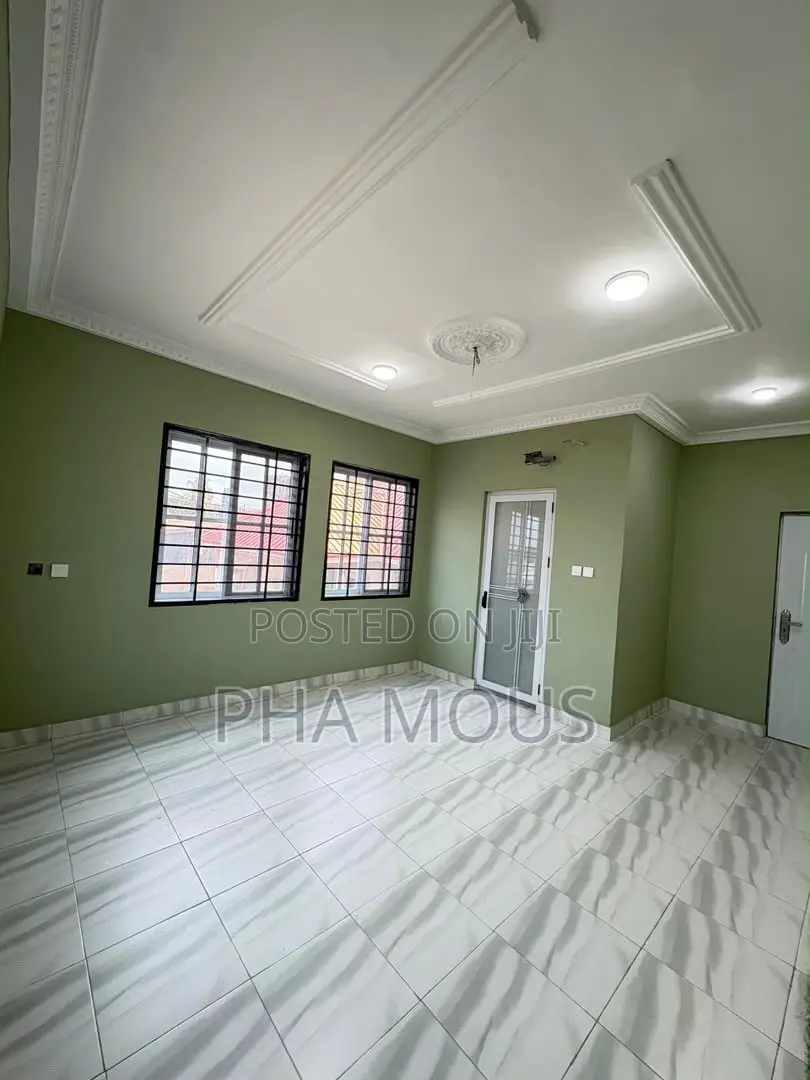 3bdrm Apartment in Israel Park for rent