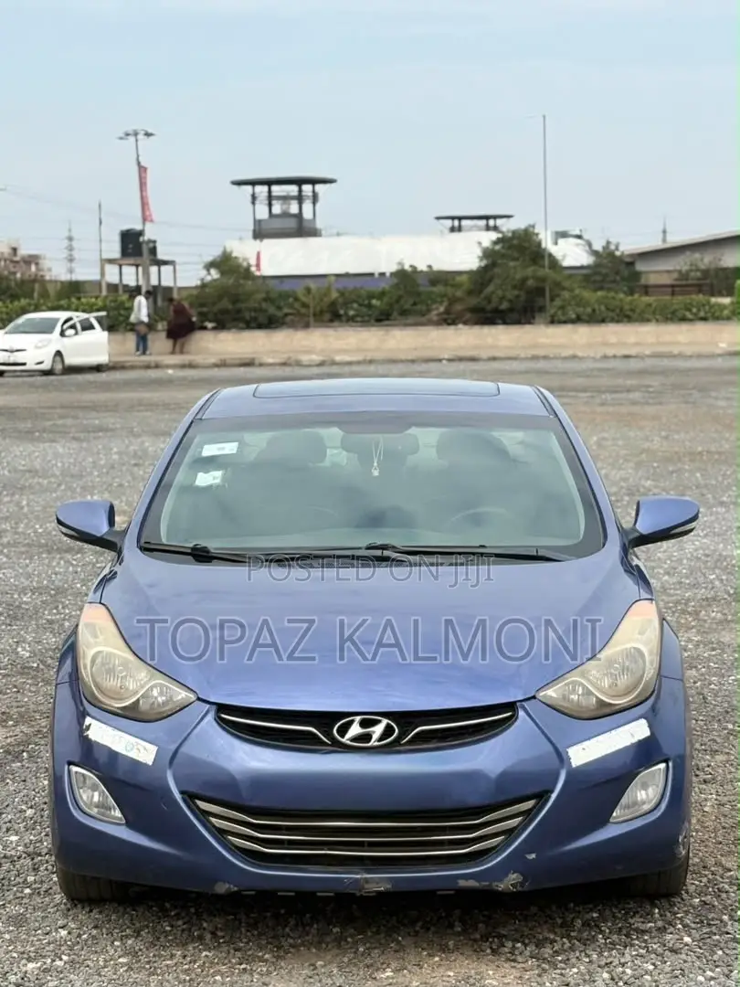 Hyundai Elantra Limited Sedan FWD (1.8L 4cyl 6A) 2013 Blue