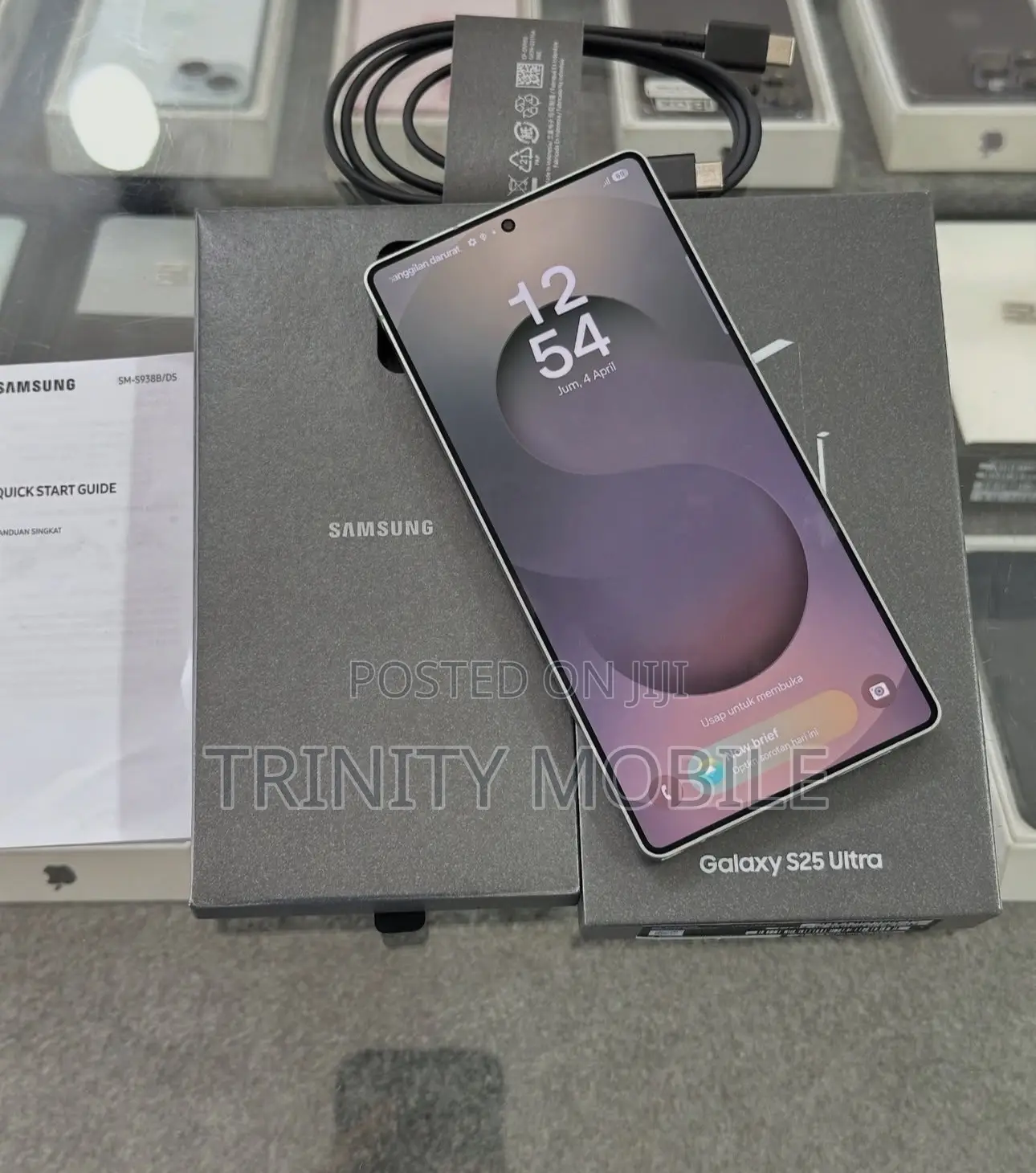 New Samsung Galaxy S25 Ultra 1 TB Gold