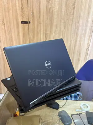 Laptop Dell Latitude 5580 8GB Intel Core i5 SSD 256GB