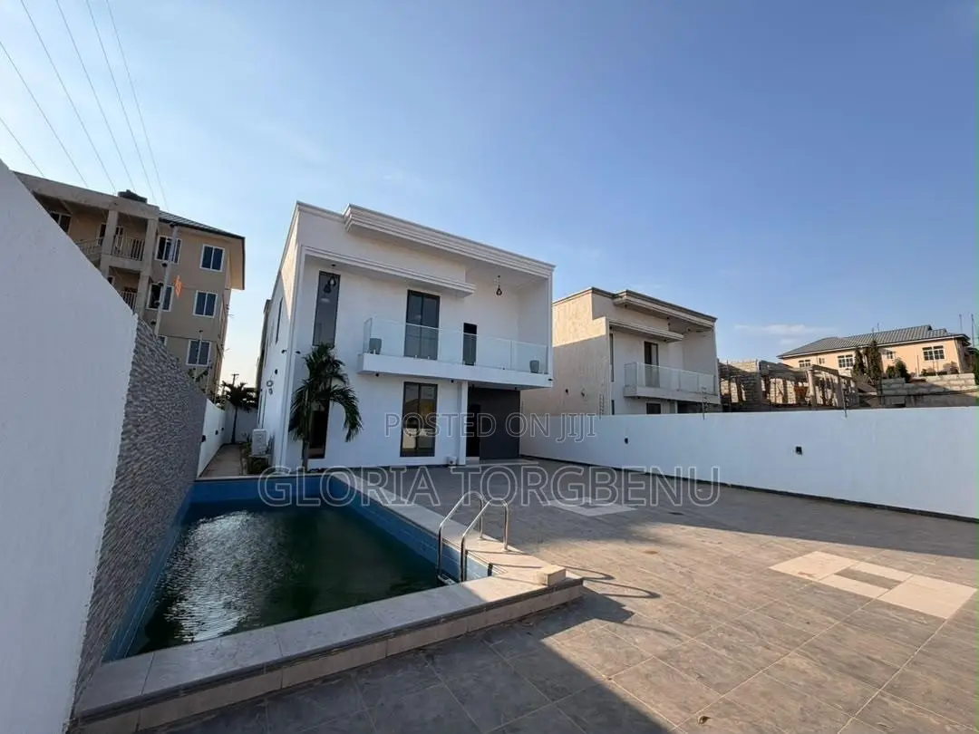 4bdrm House in Ashaley Botwe for sale