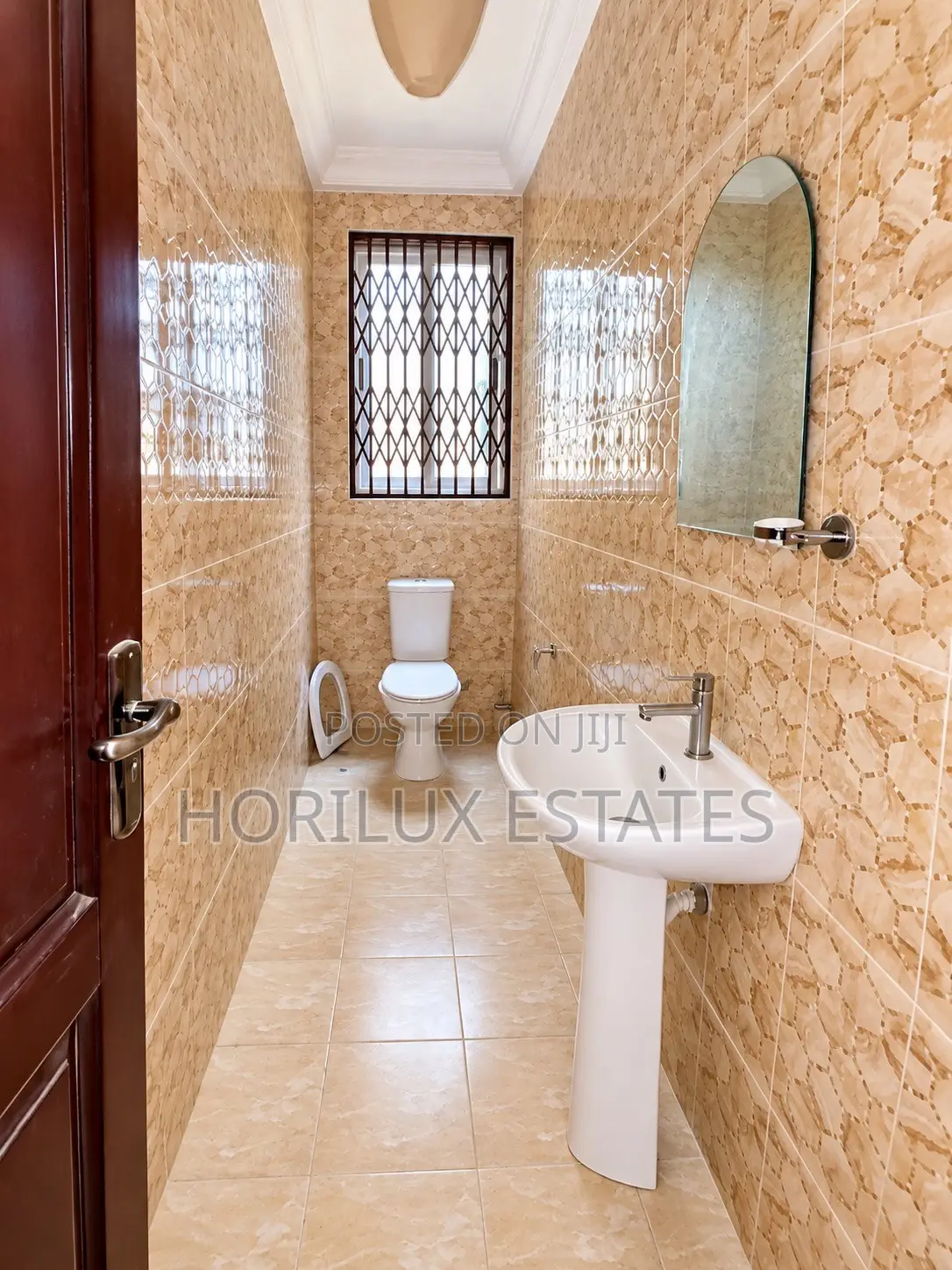 3bdrm Duplex in Oak Villa, Abokobi for sale