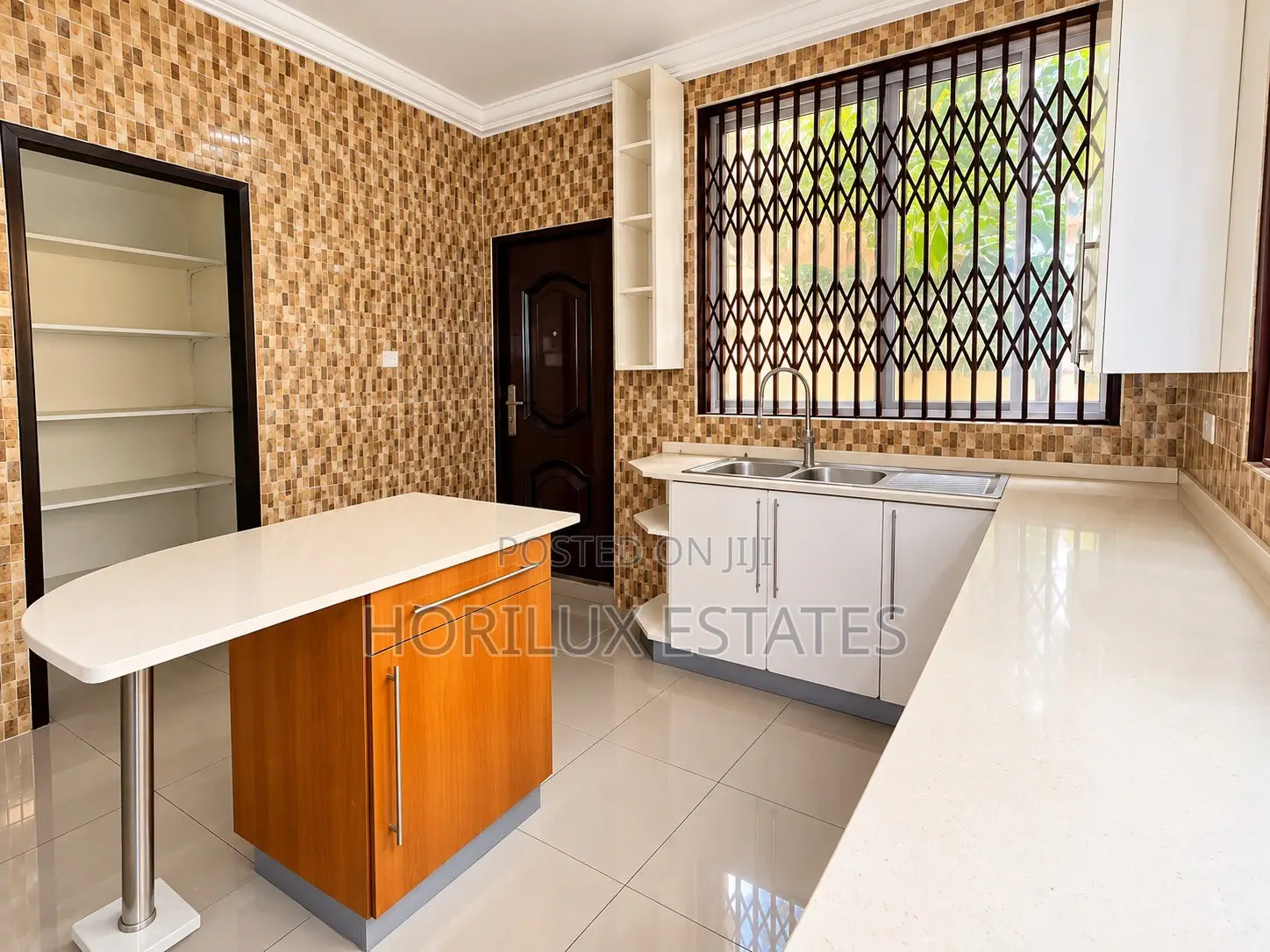 3bdrm Duplex in Oak Villa, Abokobi for sale