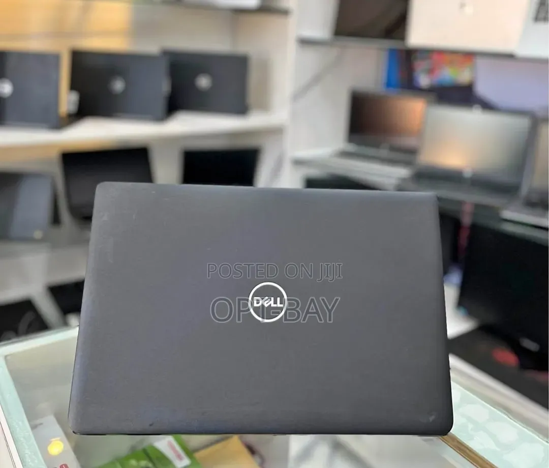 Laptop Dell Inspiron 15 8GB AMD A8 HDD+SSD 500GB