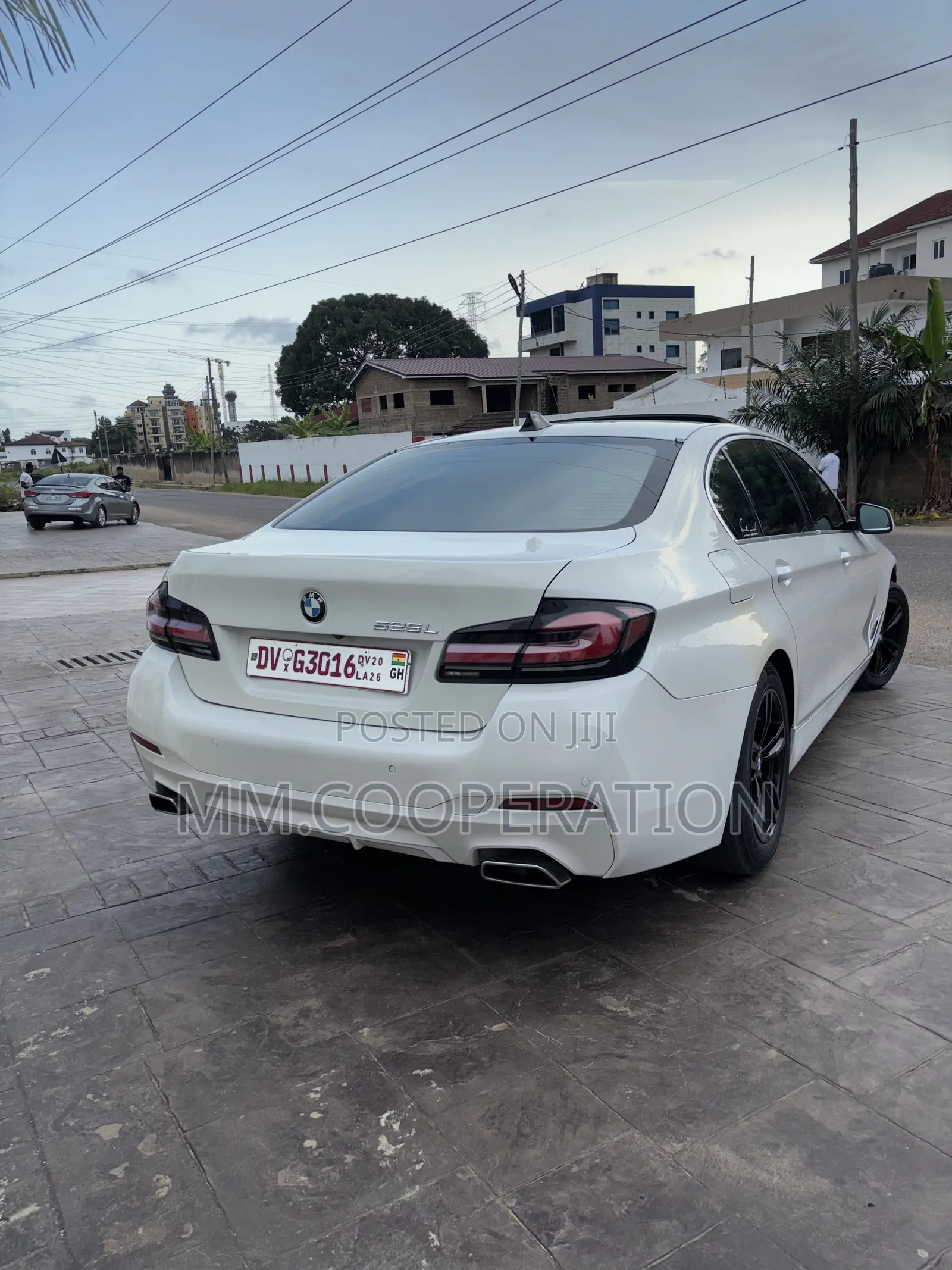 BMW 525i 2019 White