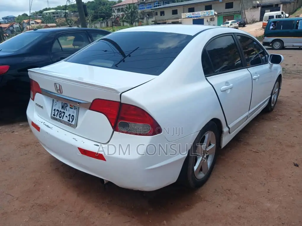Honda Civic 2011 White