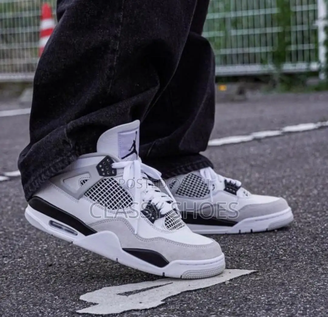 Jordan4 Military