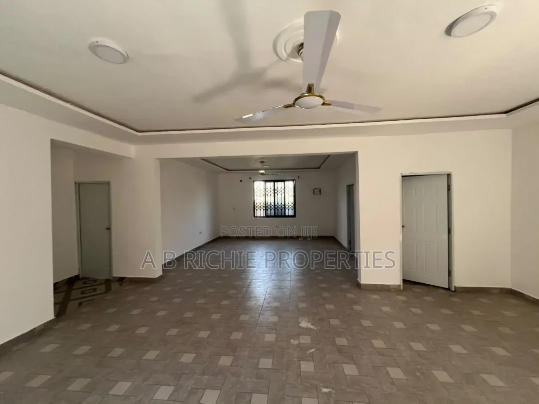 2bdrm Apartment in Ab Richie Properties, Tseaddo for rent