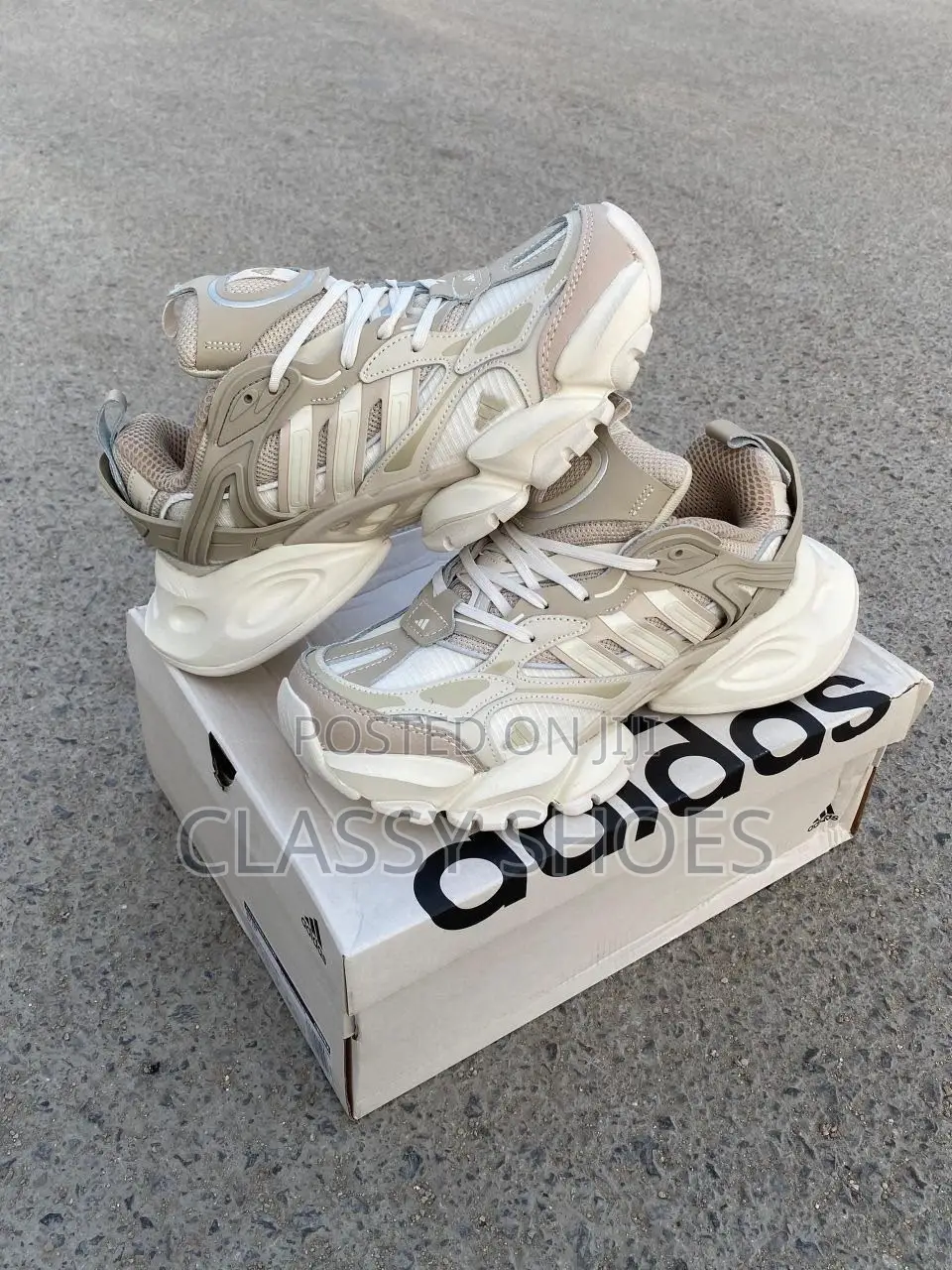 Adidas Tractor