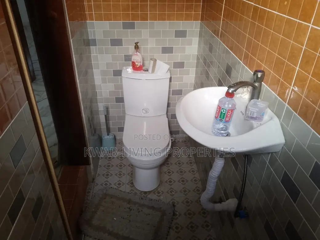 1bdrm Apartment in School Junction for rent