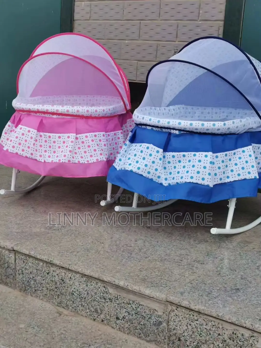 Baby Soothing Swing Cradle/Cot