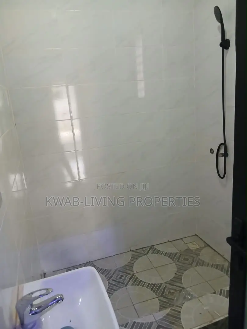 1bdrm Apartment in Oyarifa for rent