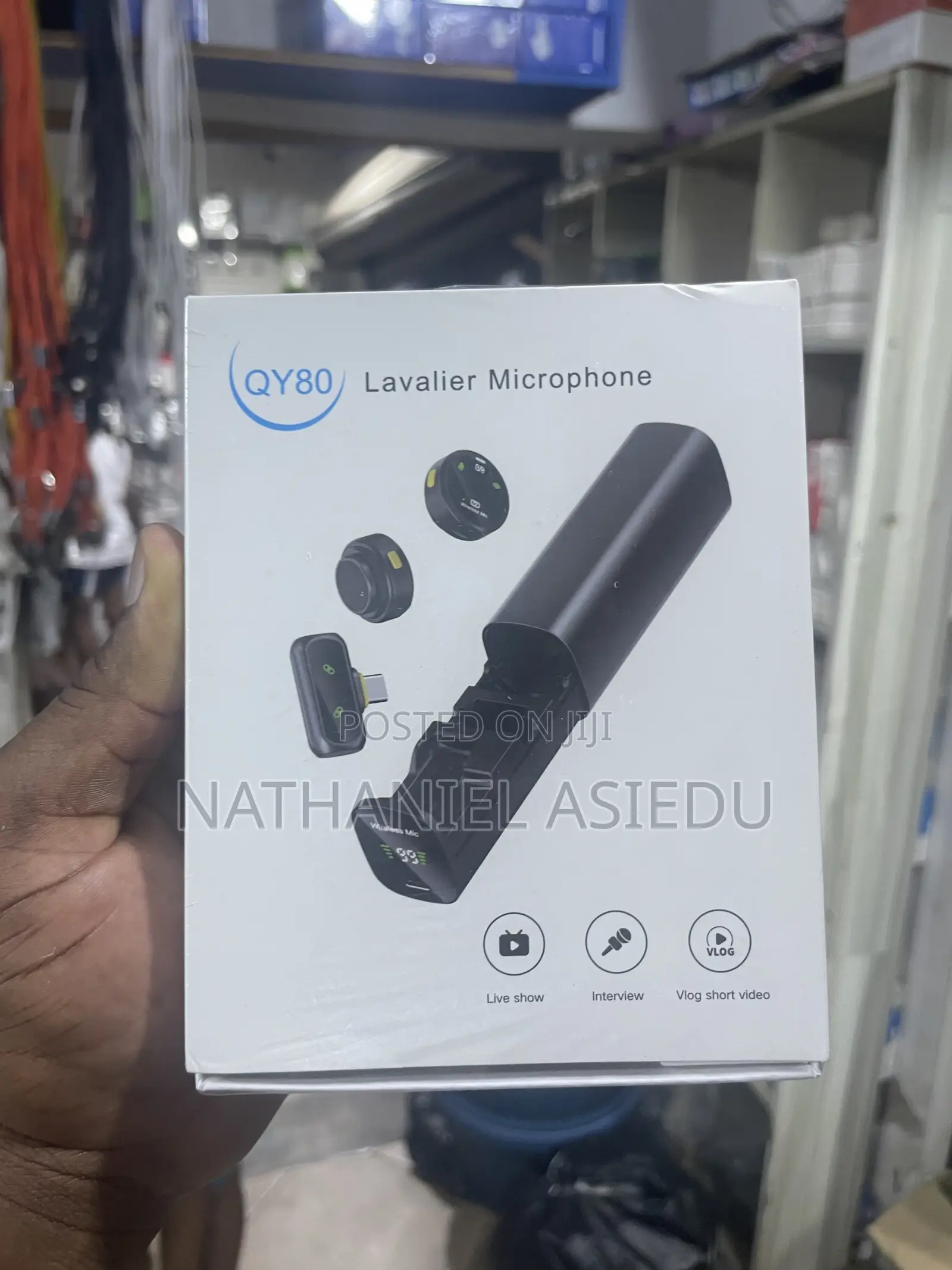 QY80 Wireless Lavalier Microphone