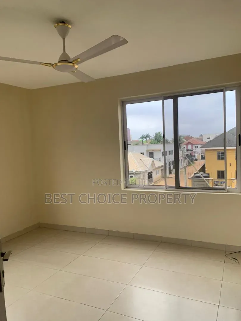 2bdrm Apartment in East Legon, A&C Mall Area for rent
