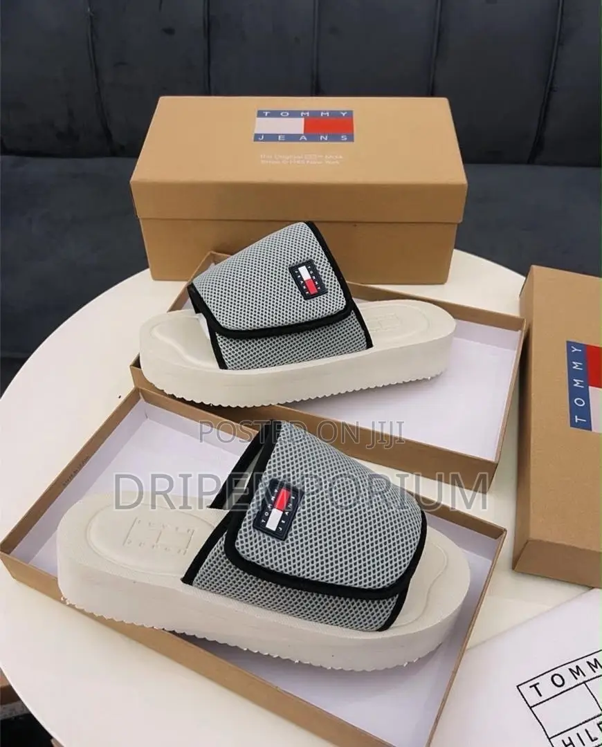 Tommy Mesh Slides
