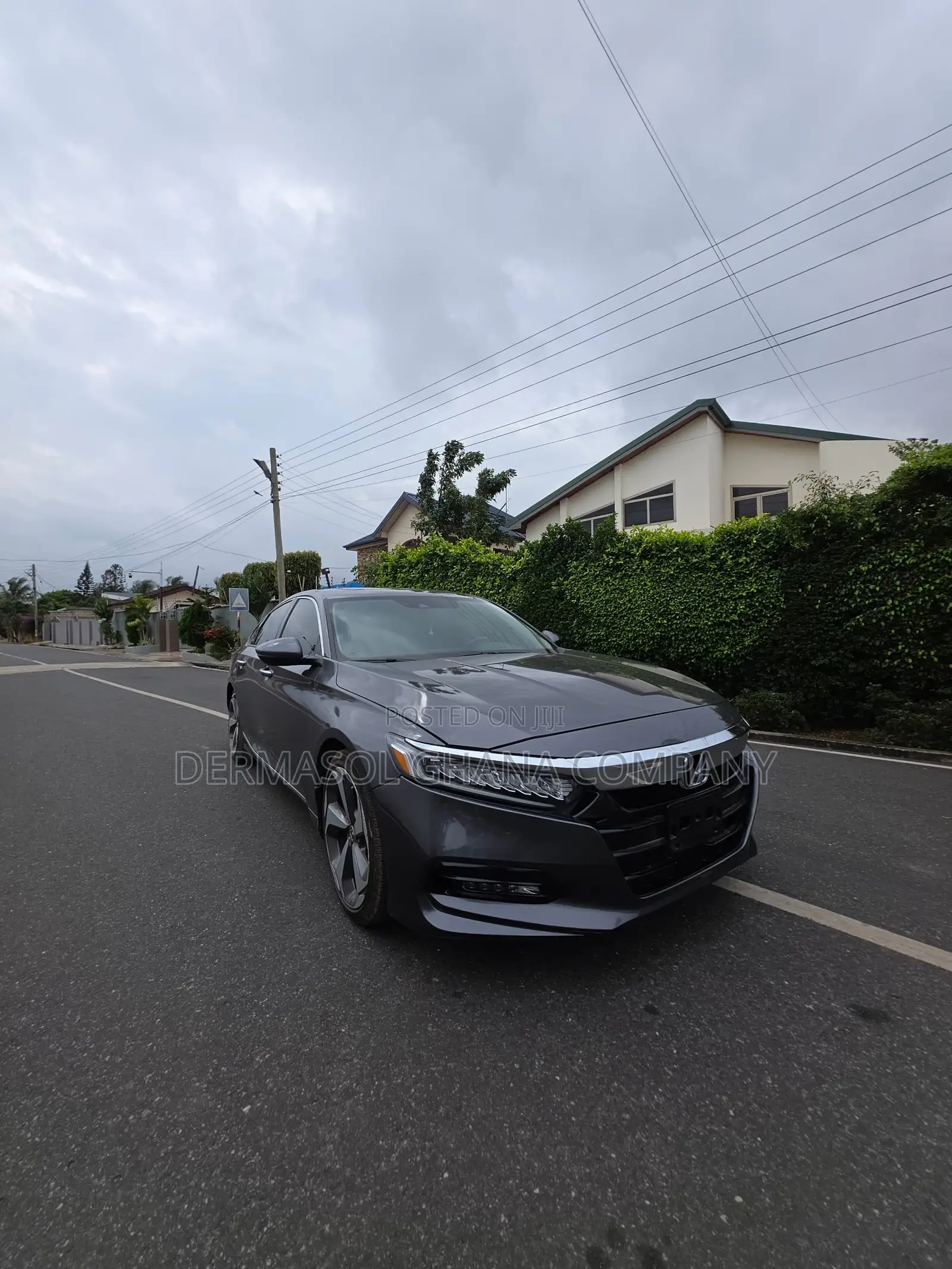 2019 Honda Accord Touring 2.0t - Full Option