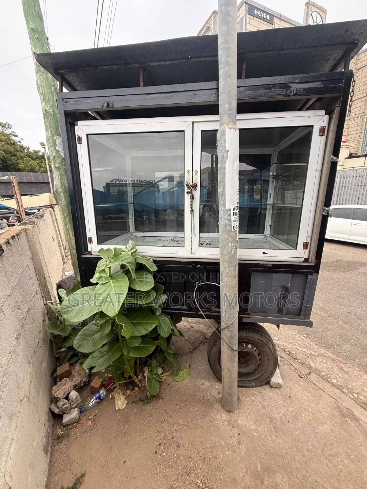 Glass Sieve Container on a Movable Truck