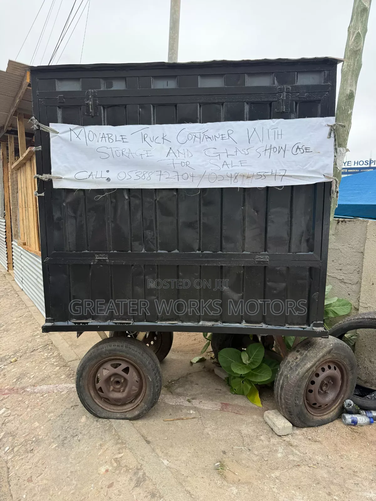 Glass Sieve Container on a Movable Truck