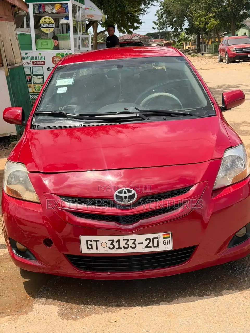 Toyota Yaris Base Sedan 4dr 2010 Red