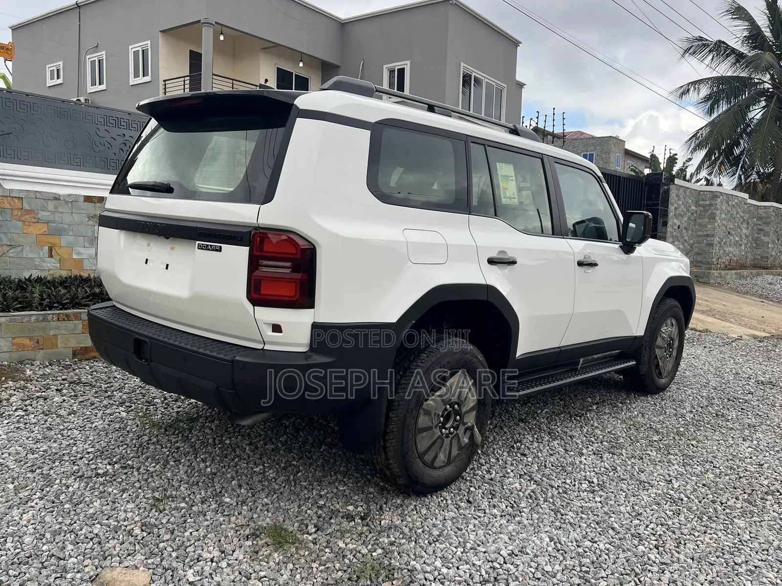 Toyota Land Cruiser Prado 2026 White