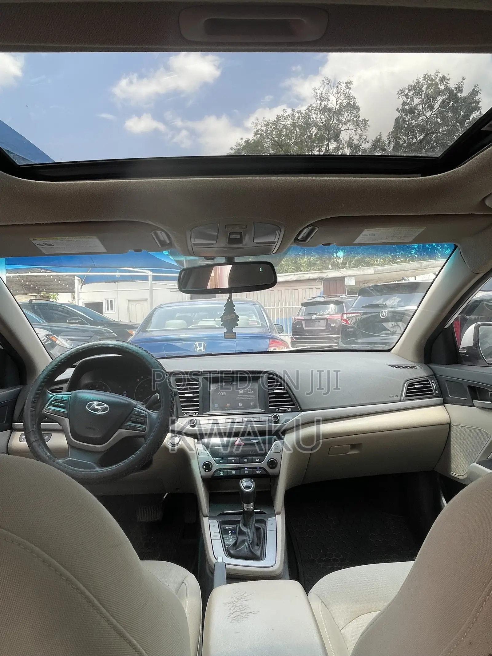 Hyundai Elantra 2018 White