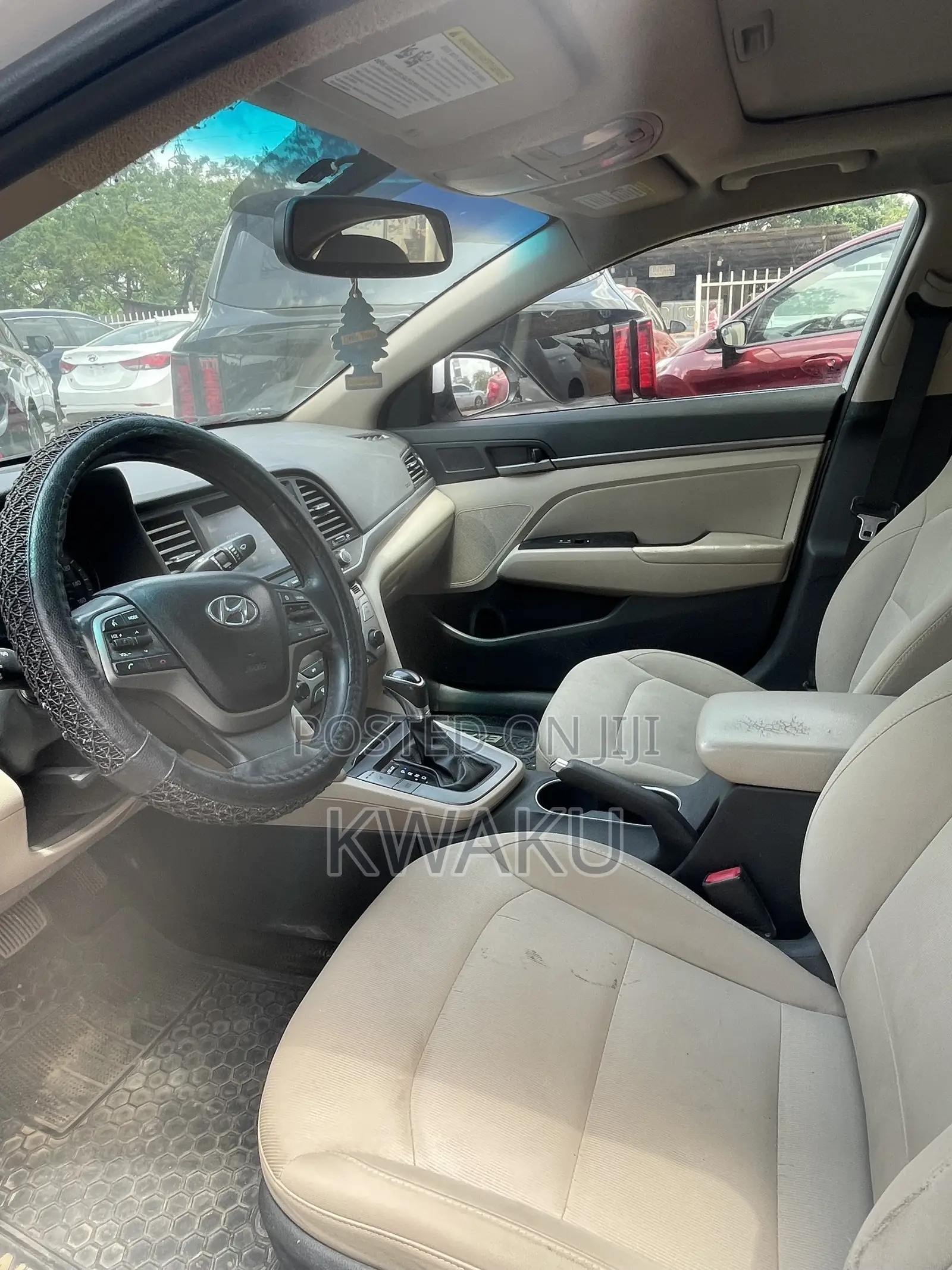 Hyundai Elantra 2018 White
