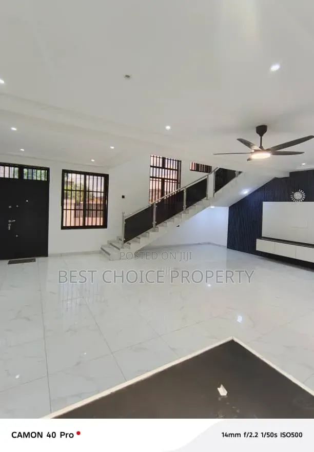 4bdrm House in Adenta, Container, A&C Mall Area for sale