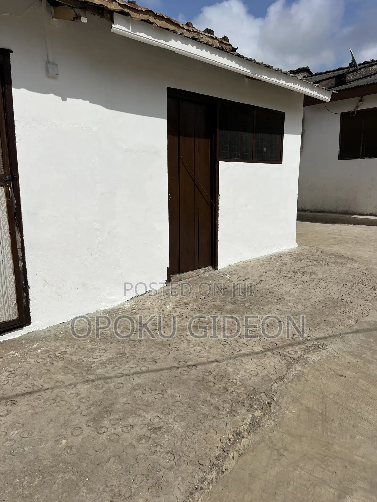 1bdrm Apartment in Ablekuma, Olebu for rent