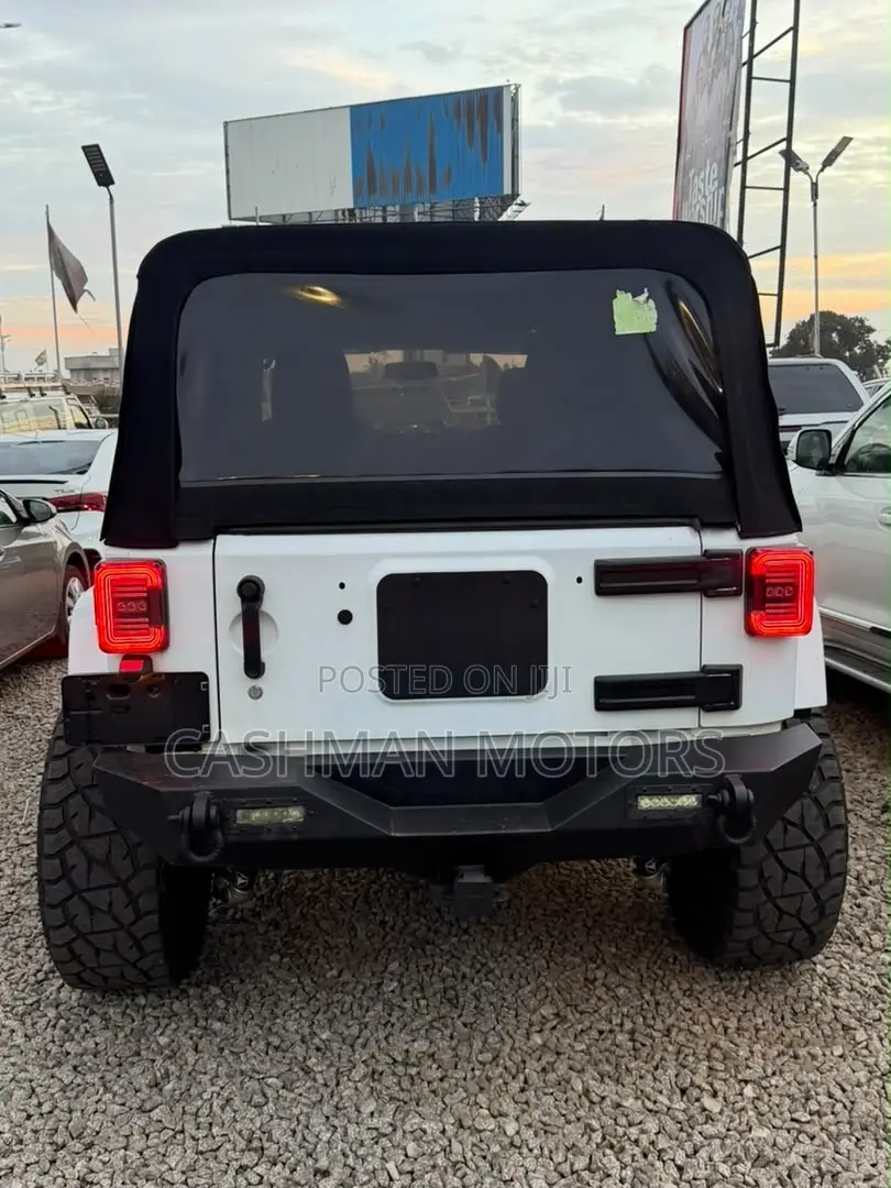 Jeep Wrangler Sahara 4x4 2017 White