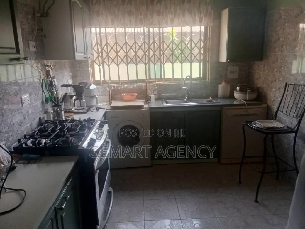 1 Bedroom Airbnb Kwabenya
