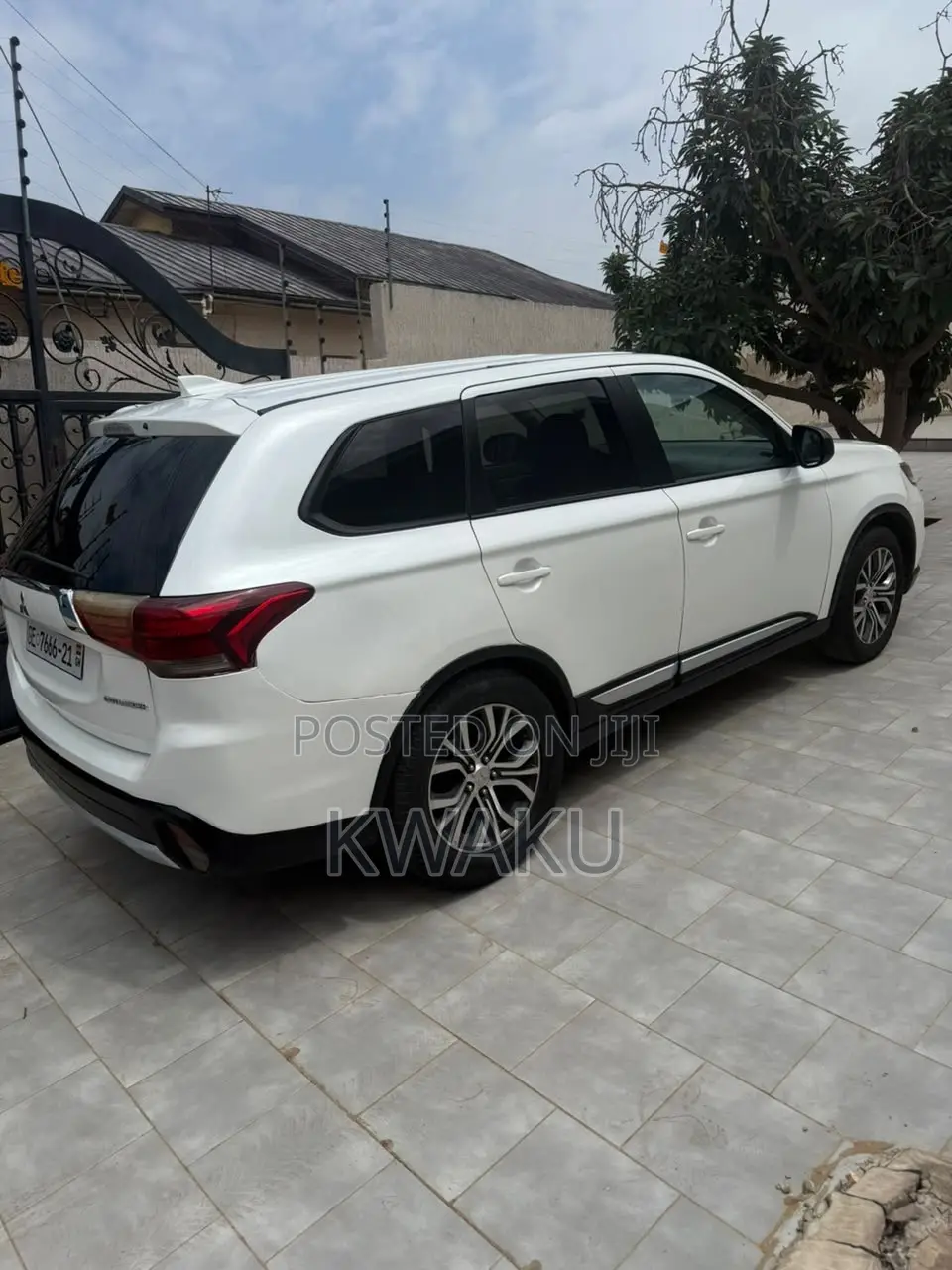 Mitsubishi Outlander 2017 White