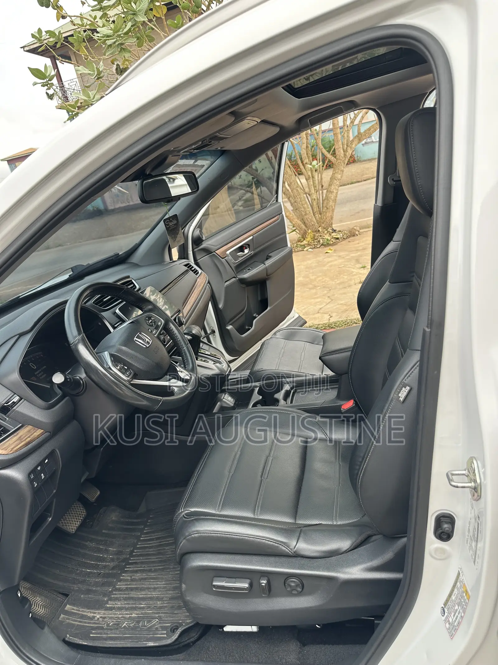 Honda CR-V Touring AWD 2019 White