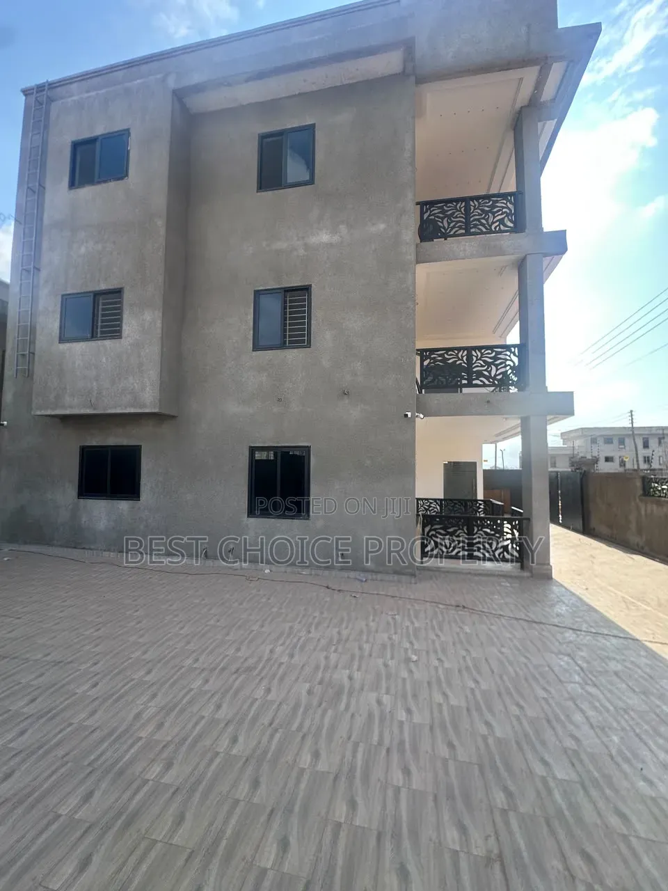 2bdrm Apartment in Lakeside Estate for rent