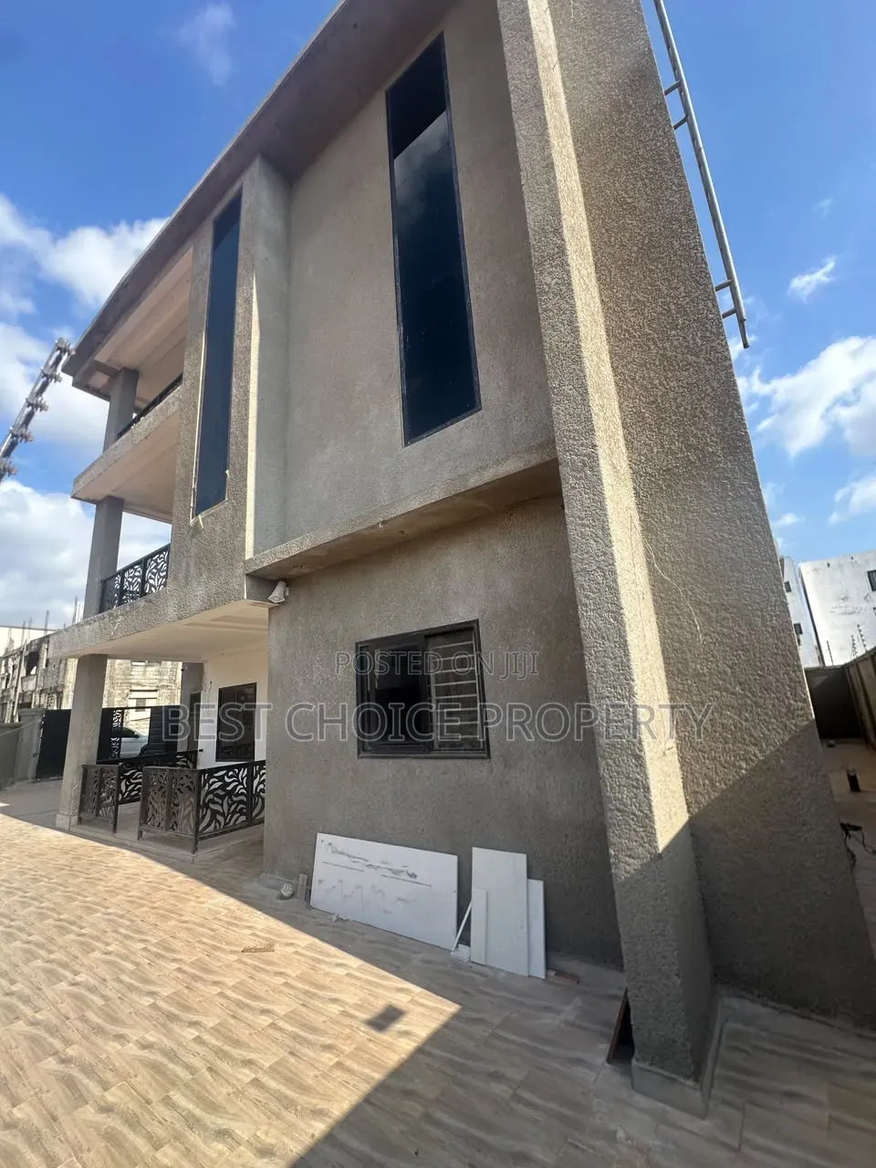 2bdrm Apartment in Lakeside Estate for rent