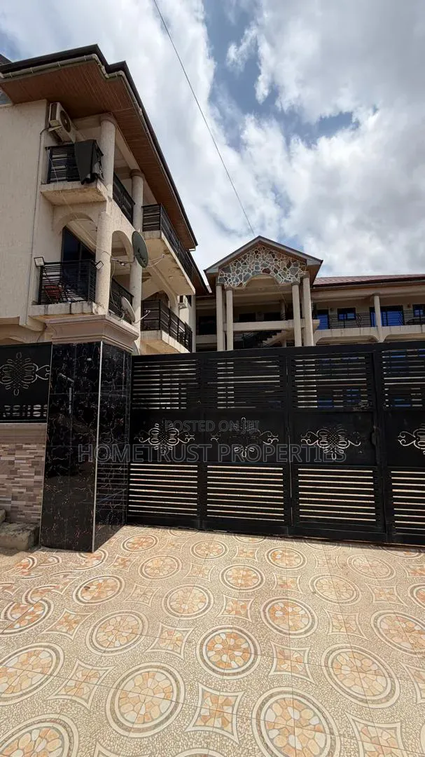2bdrm Apartment in Pokuase Amafrom for rent