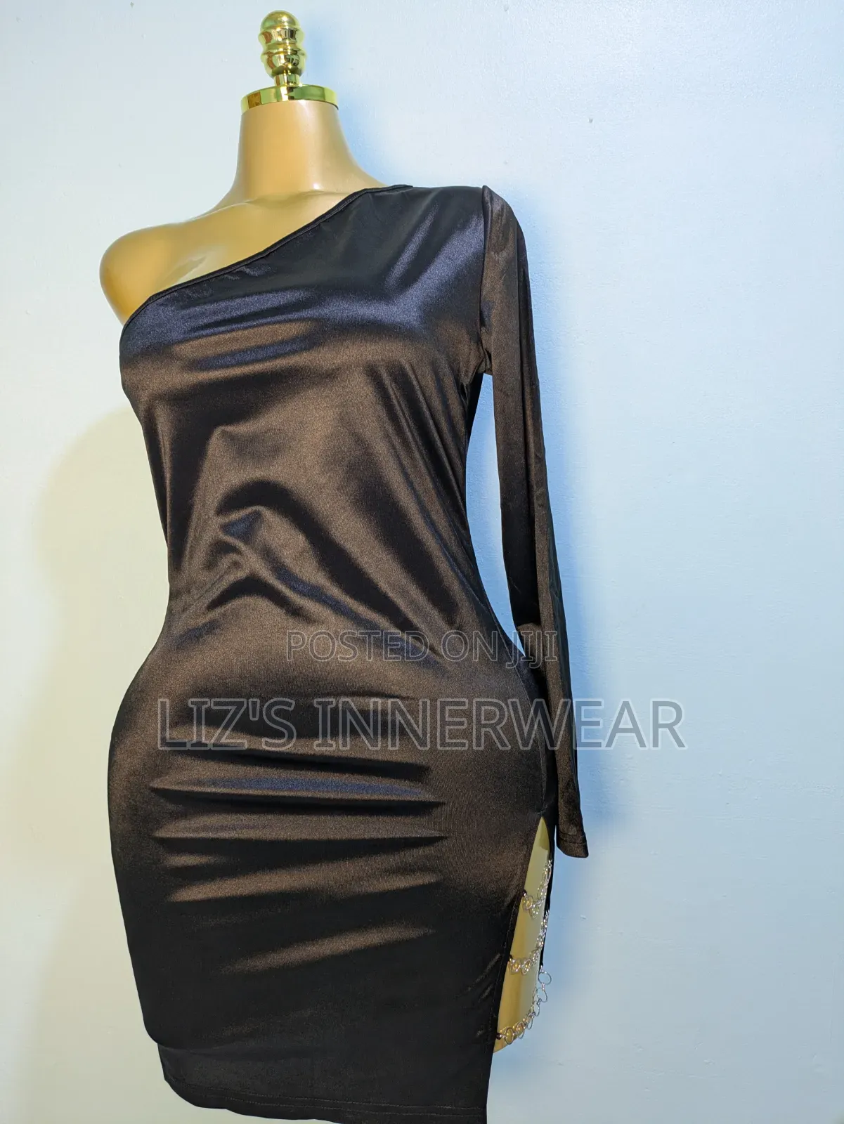 Zolique One Shoulder Chain Detail Split Hem Satin Bodvcon Dress