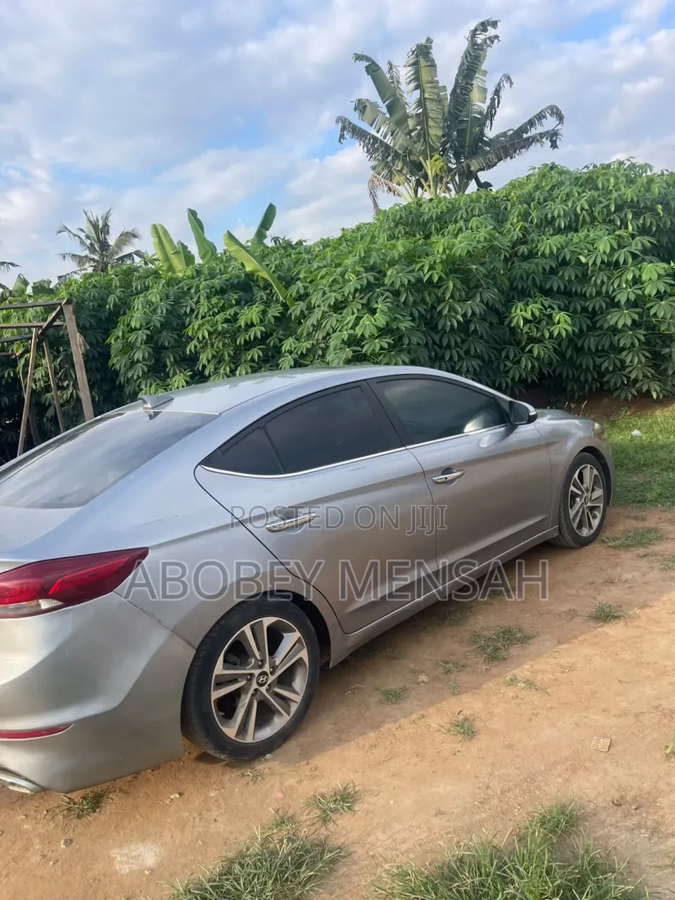 Hyundai Elantra Limited Sedan FWD (2.0L 4cyl 6A) 2017 Gray