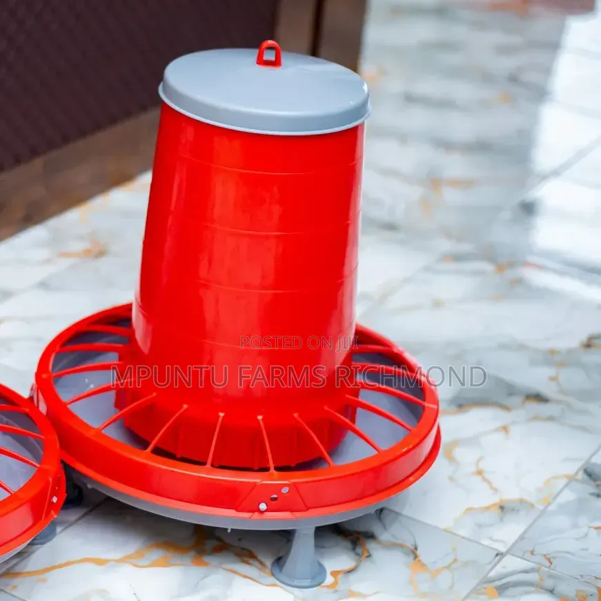 Compacta Feeders