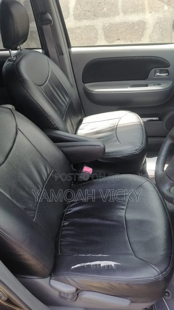Toyota Sienta 2015 Purple