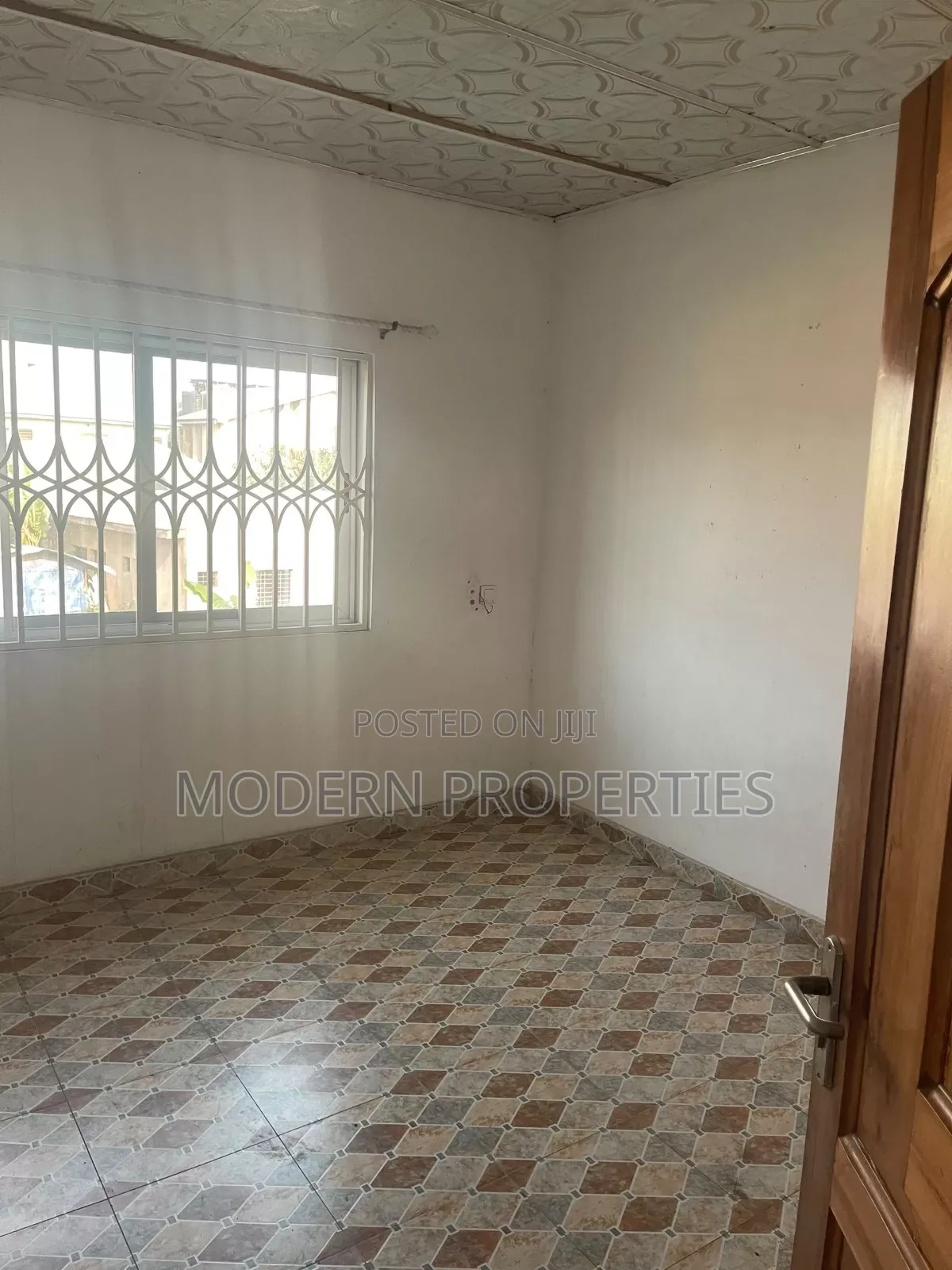 2bdrm Apartment in Modern Properties, New Town for rent