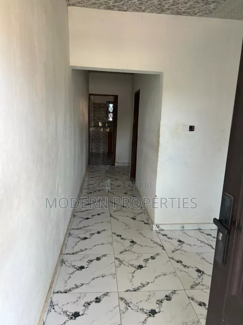 1bdrm Apartment in Modern Properties, New Town for rent