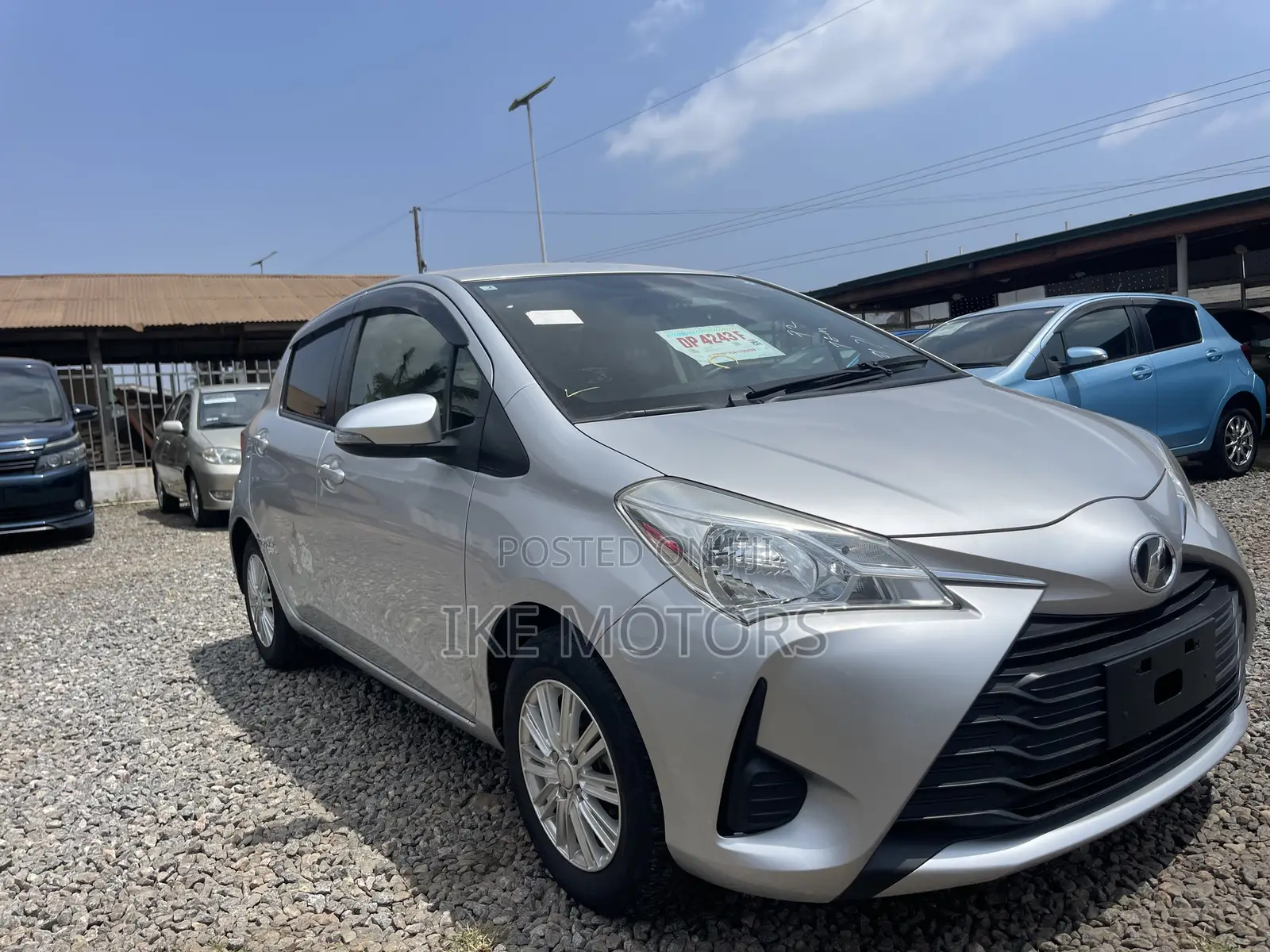 Toyota Vitz 1.3 AWD 3dr 2017 Silver