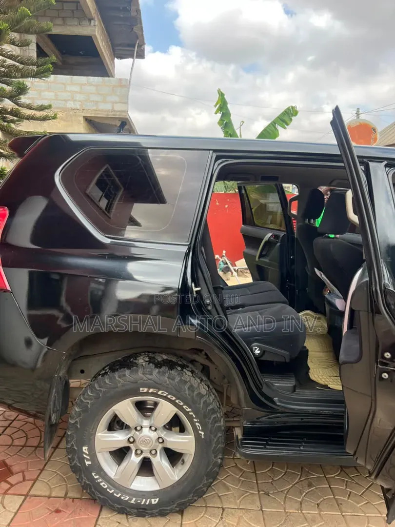 Toyota Land Cruiser Prado 2.8 D-4D 2015 Black