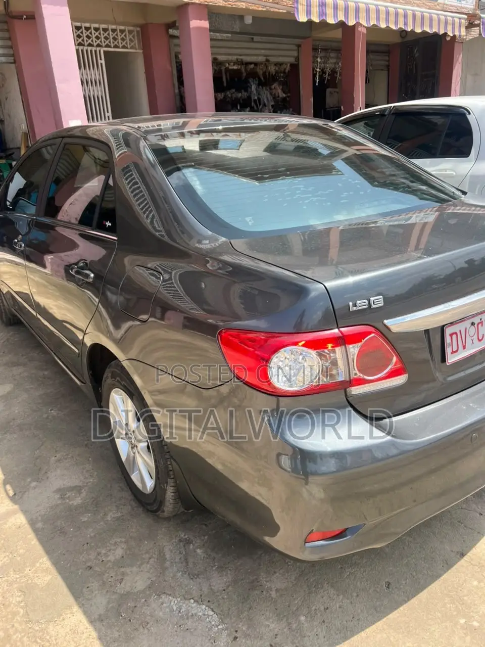 Toyota Corolla LE 4dr Sedan (1.8L 4cyl 4A) 2013 Gray