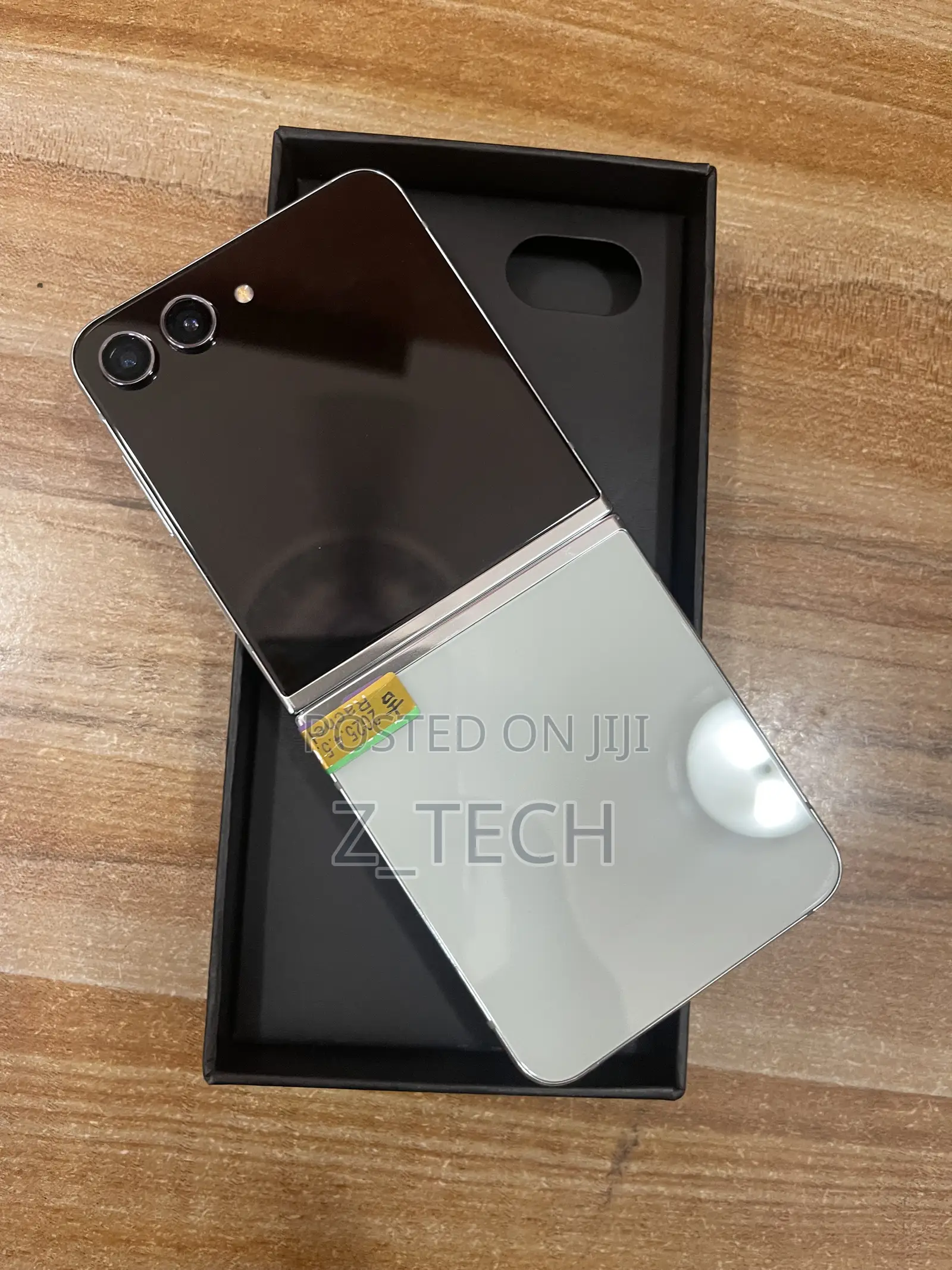 New Samsung Galaxy Z Flip6 256 GB White