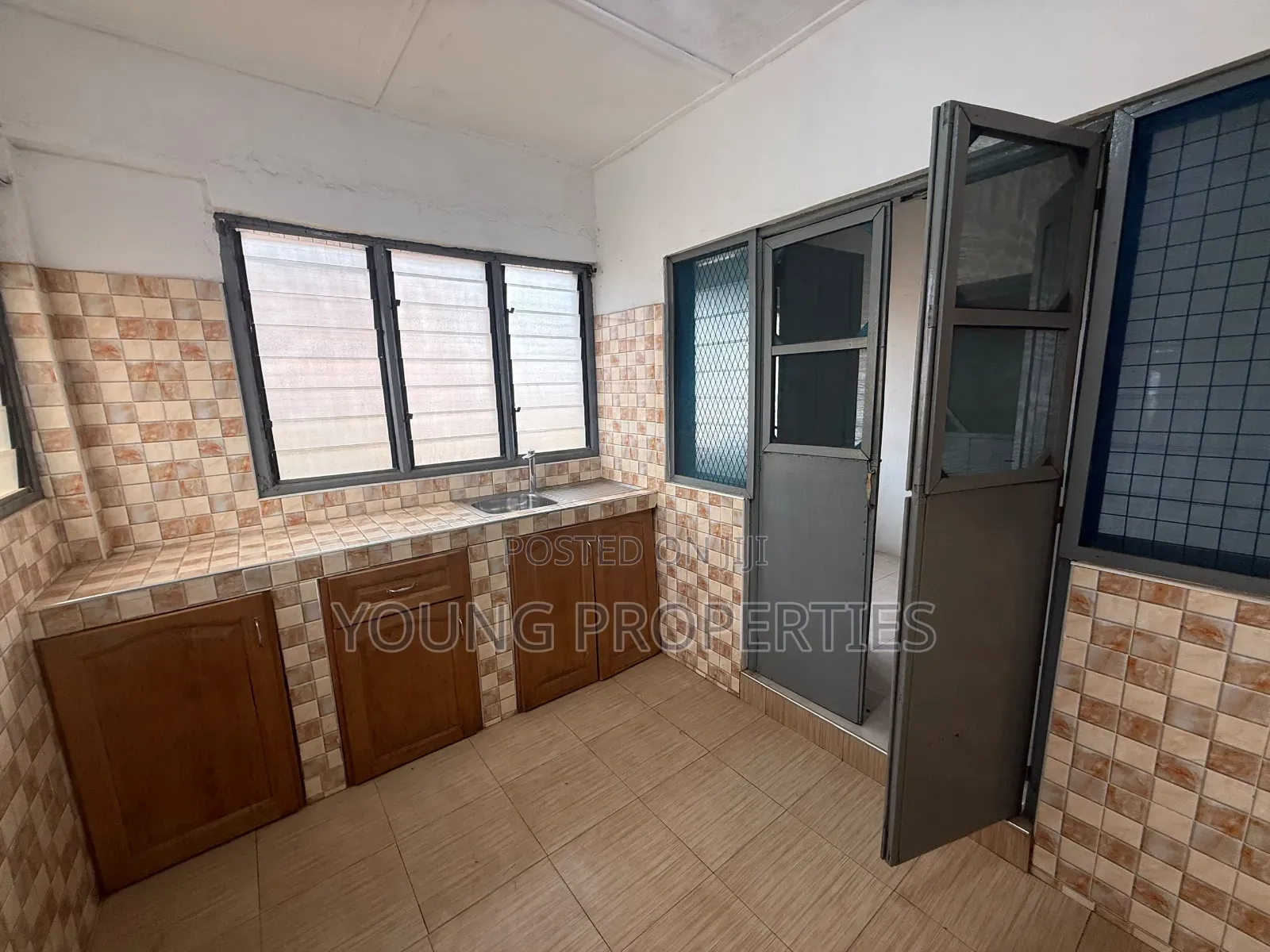 1bdrm Apartment in Mamprobi Bamboi for rent