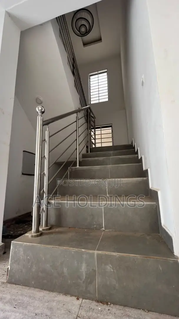 4bdrm House in Ogbojo, East Legon for sale
