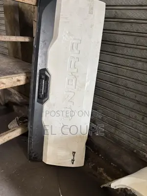 Tundra 2022-2023-2024-2025-2026 Tailboard