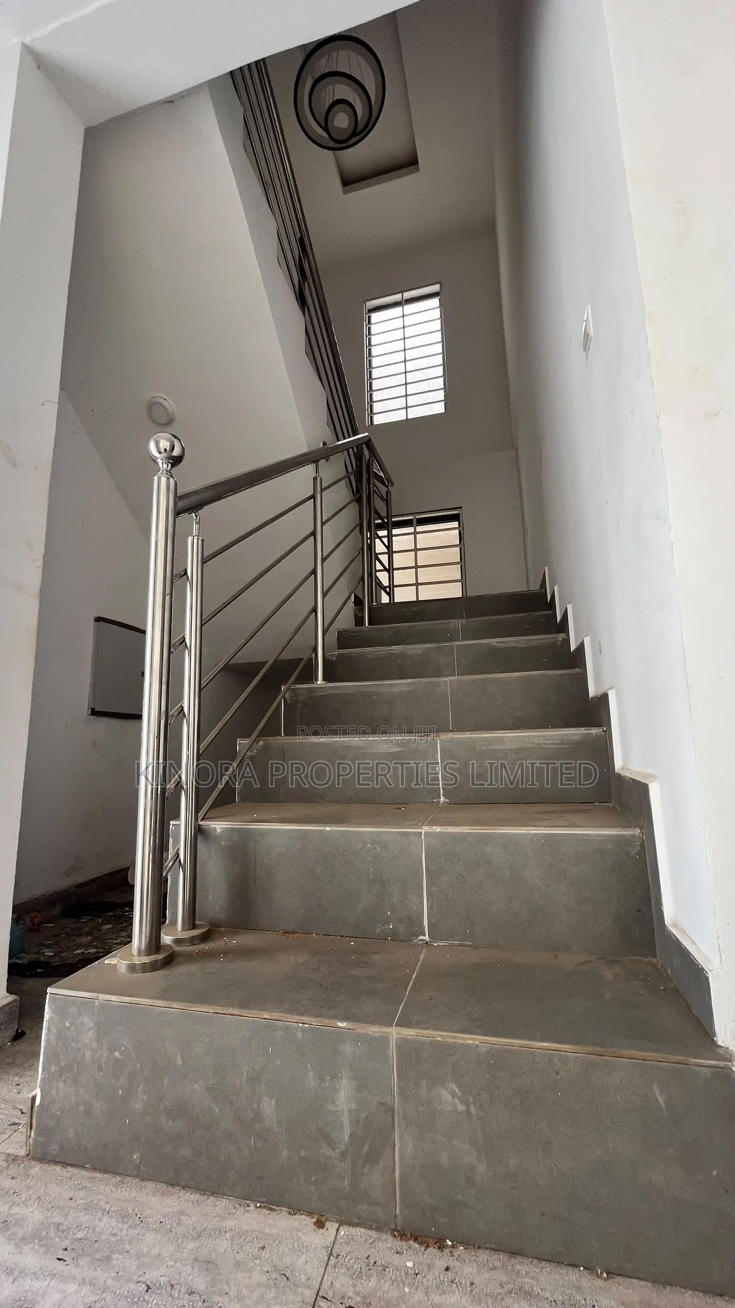 4bdrm Duplex in Ogbojo, East Legon for sale